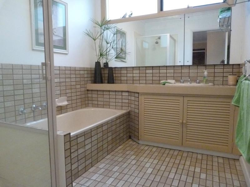 66 – 68 Monds Avenue, Benalla VIC 3672