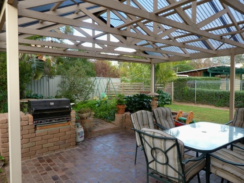 66 – 68 Monds Avenue, Benalla VIC 3672