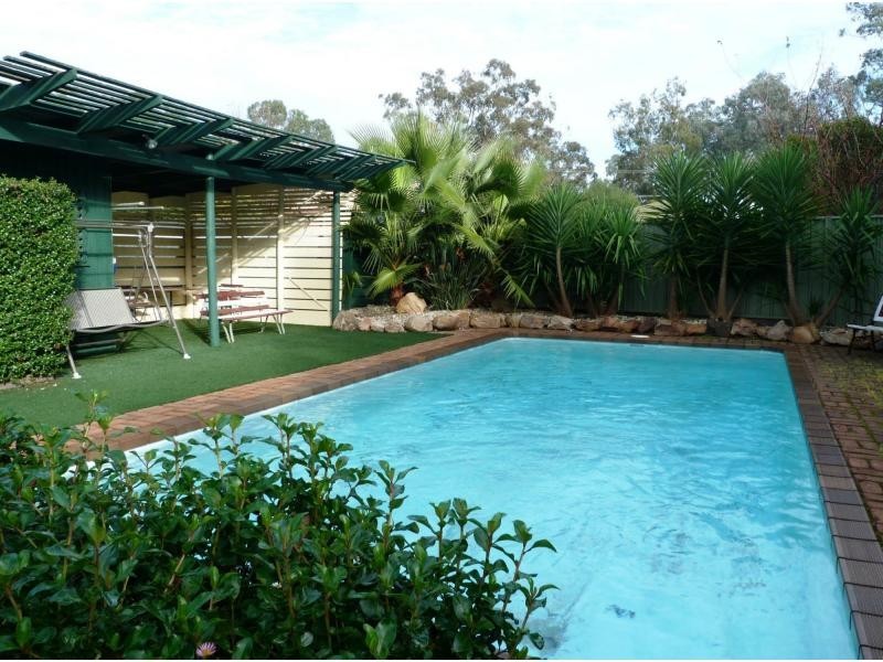 66 – 68 Monds Avenue, Benalla VIC 3672