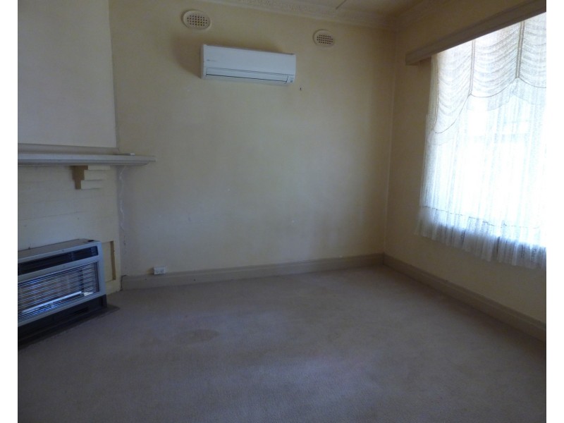 52 Goomalibee Street, Benalla VIC 3672