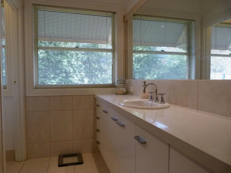 9 Shawbrook Avenue, Benalla VIC 3672