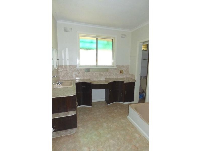 128 Clarke Street, Benalla VIC 3672