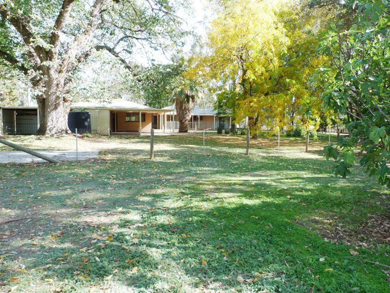 13 Goulding Close, Benalla VIC 3672