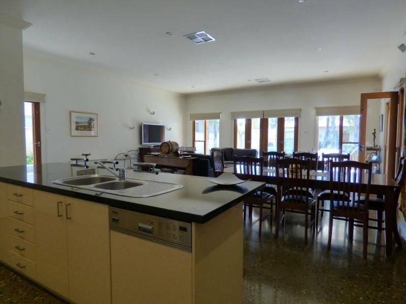 15 Benson Street, Benalla VIC 3672