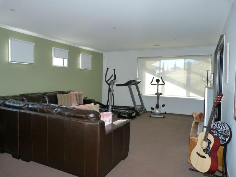 3 Sir Edward Drive, Benalla VIC 3672
