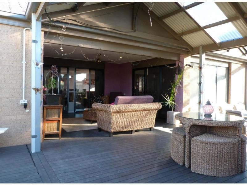 3 Sir Edward Drive, Benalla VIC 3672