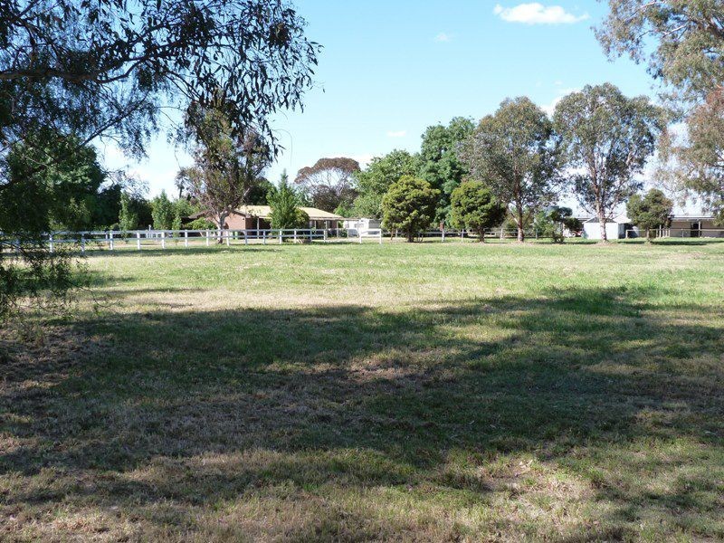 5617 Shepparton Road, Benalla VIC 3672