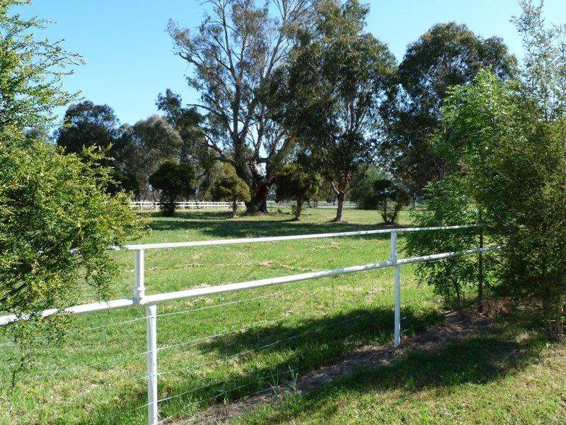 5617 Shepparton Road, Benalla VIC 3672