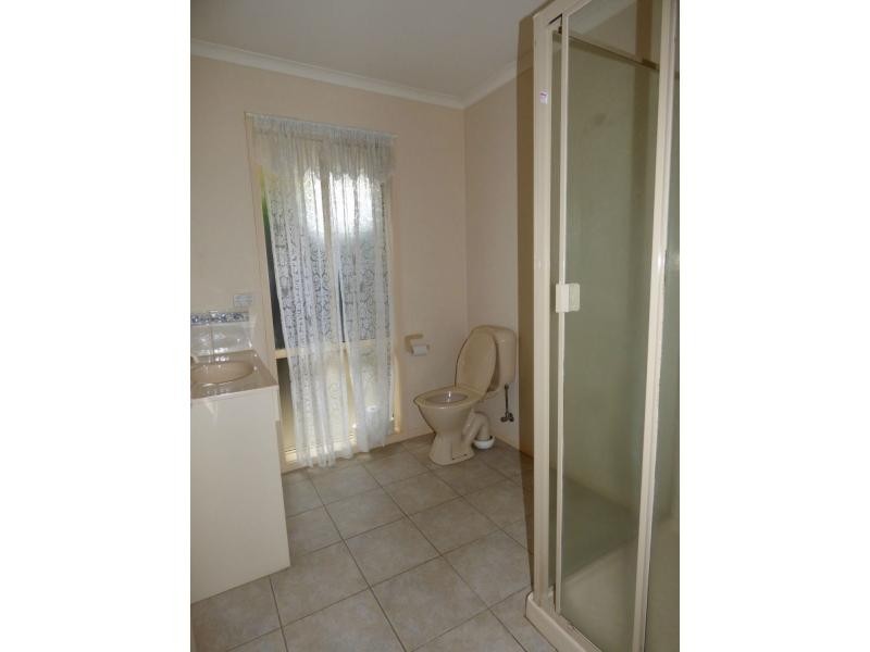 74 Willis Little Drive, Benalla VIC 3672