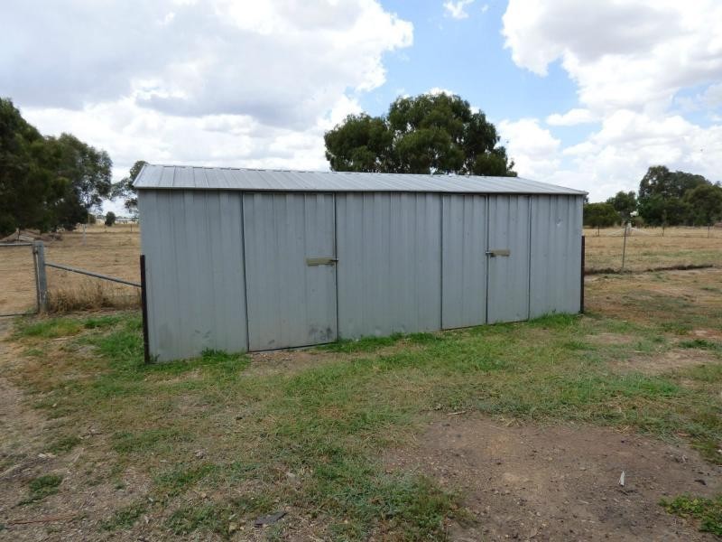 74 Willis Little Drive, Benalla VIC 3672