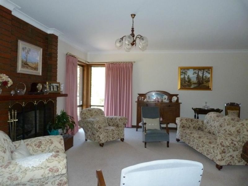 17 Hilbrick Road, Benalla VIC 3672