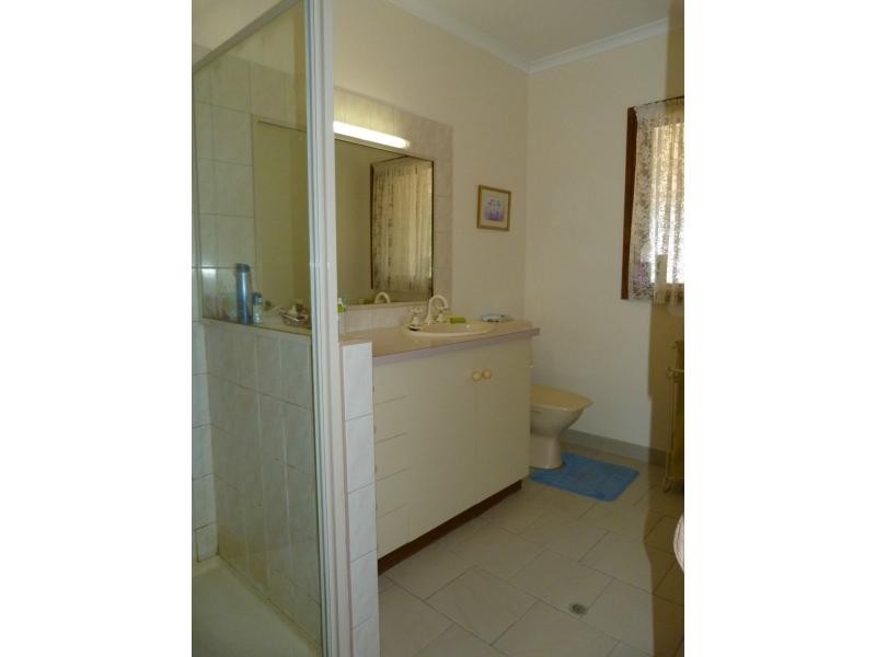 17 Hilbrick Road, Benalla VIC 3672