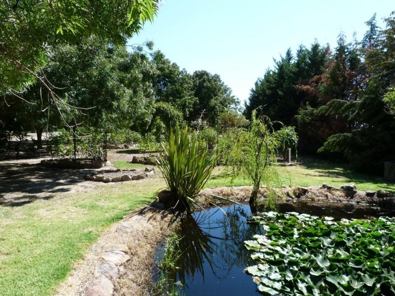 17 Hilbrick Road, Benalla VIC 3672