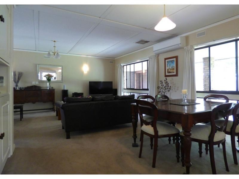 45 Monds, Avenue, Benalla VIC 3672