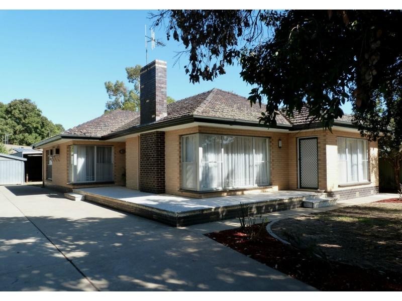 33 Commercial Road, Benalla VIC 3672