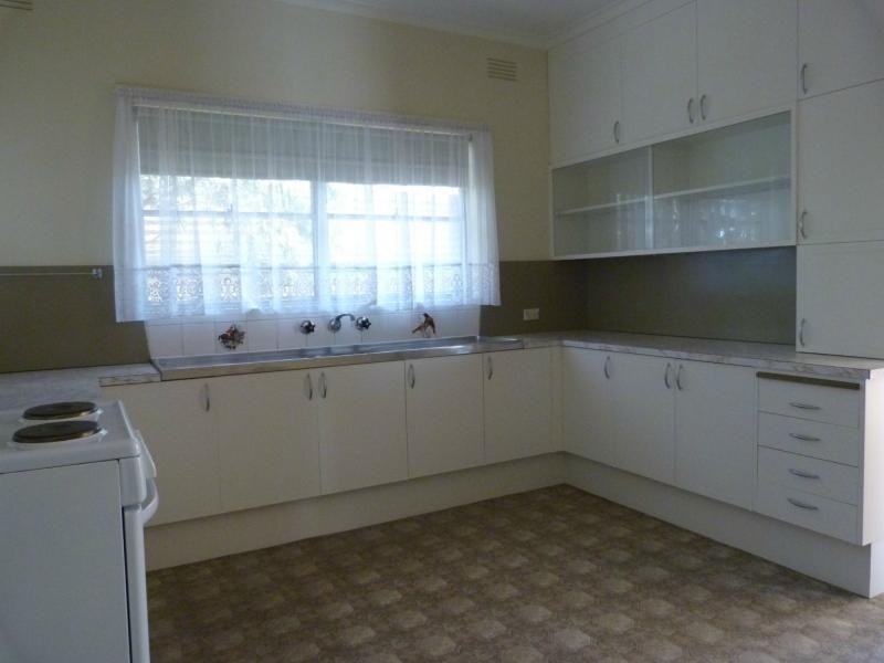 33 Commercial Road, Benalla VIC 3672