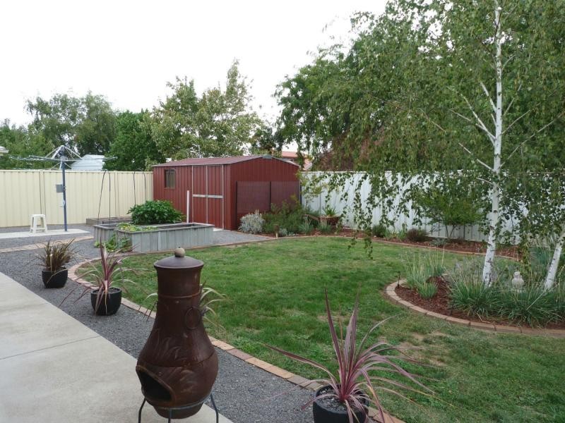 8 Wattletree Grove, Benalla VIC 3672