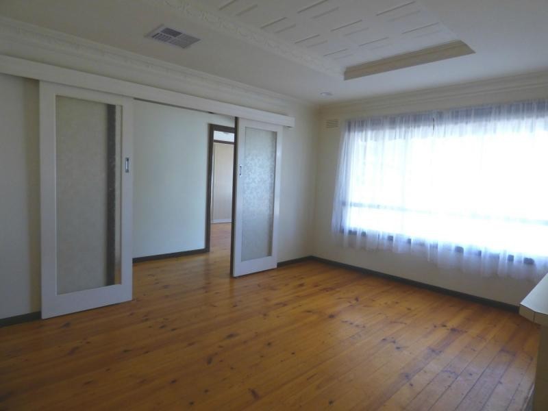 7 Munro Avenue, Benalla VIC 3672