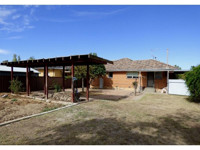 7 Munro Avenue, Benalla VIC 3672