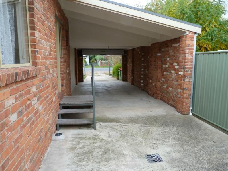 12 Smythe Street, Benalla VIC 3672