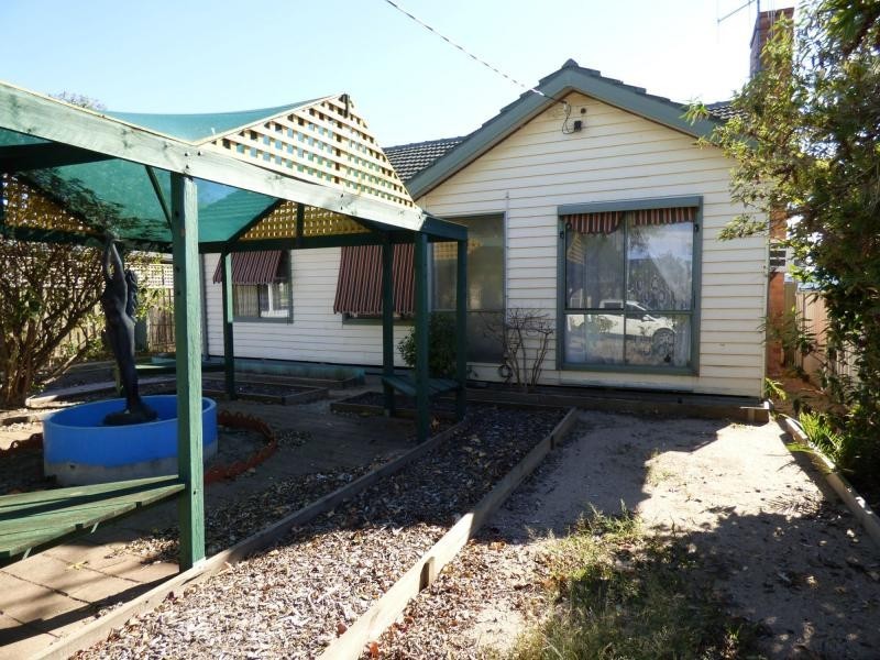 17 Melrose Street, Benalla VIC 3672