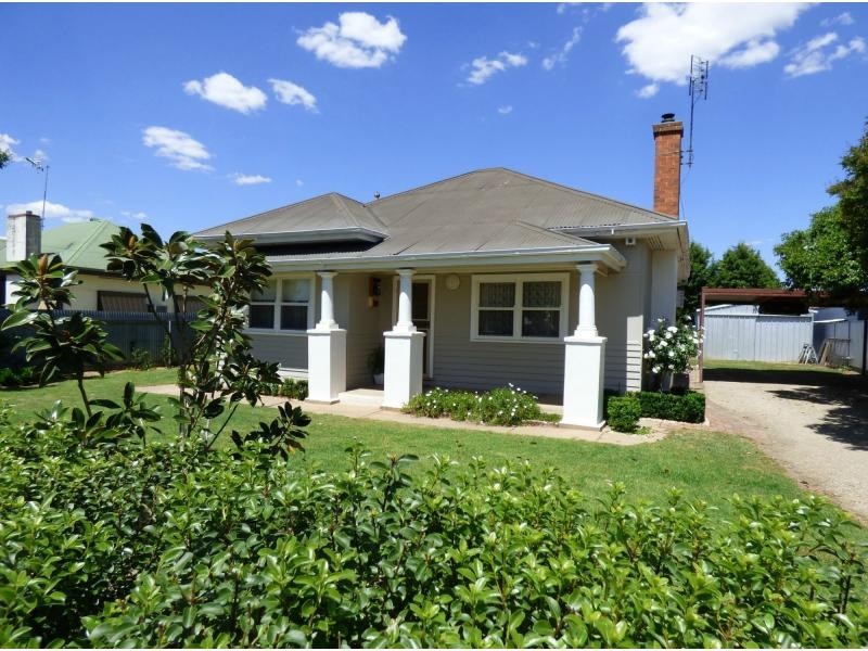 13 Crofton, Benalla VIC 3672