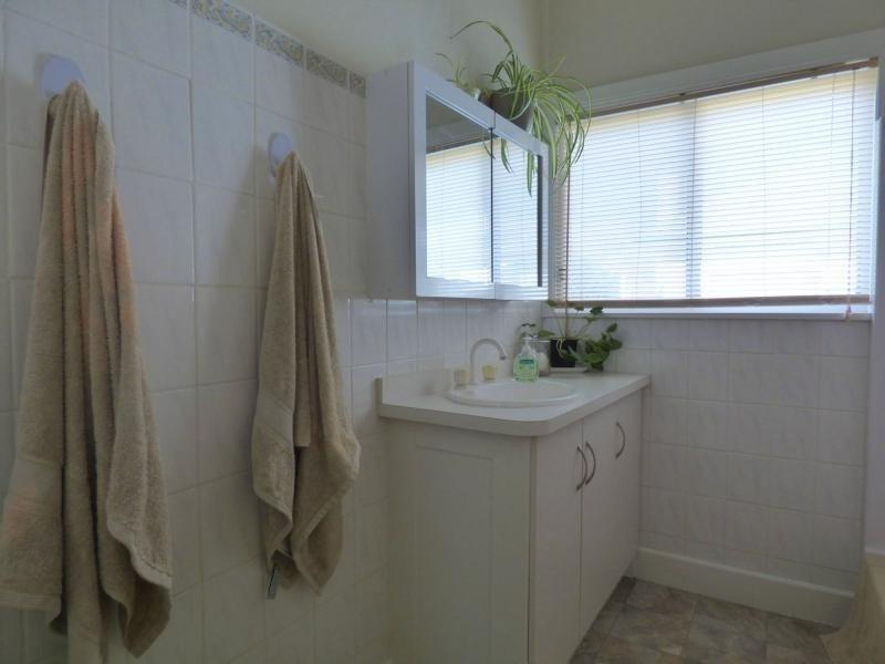 13 Crofton, Benalla VIC 3672