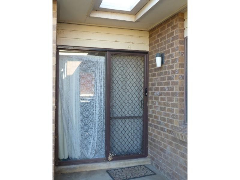 4/8 Reilly Avenue, Benalla VIC 3672