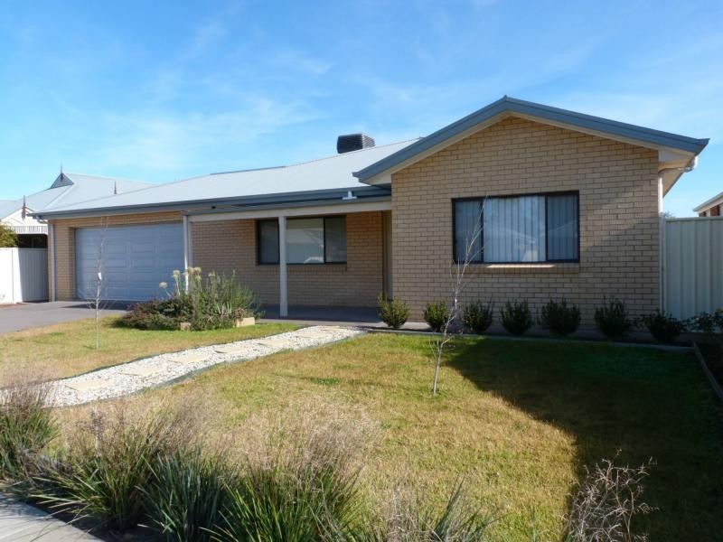 12 Ironbark Drive, Benalla VIC 3672