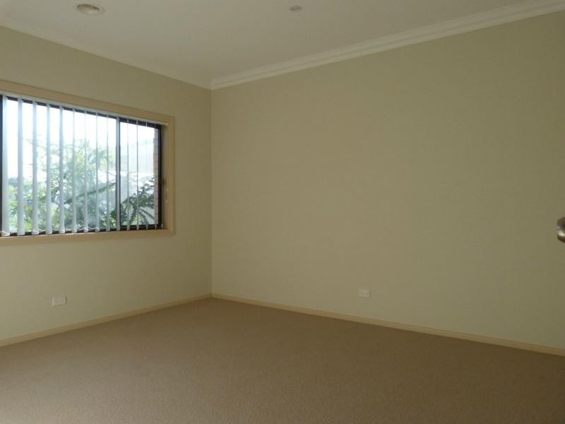 12 Ironbark Drive, Benalla VIC 3672