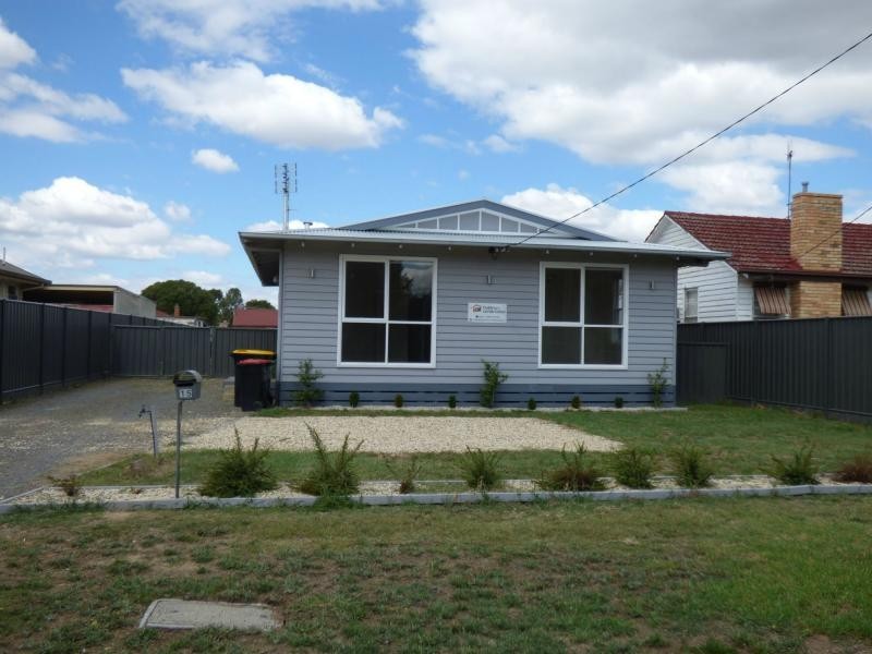 15 Dunn Street, Benalla VIC 3672