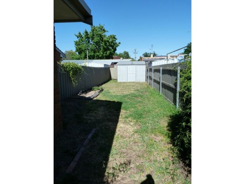 Unit 2/14 Reilly Avenue, Benalla VIC 3672
