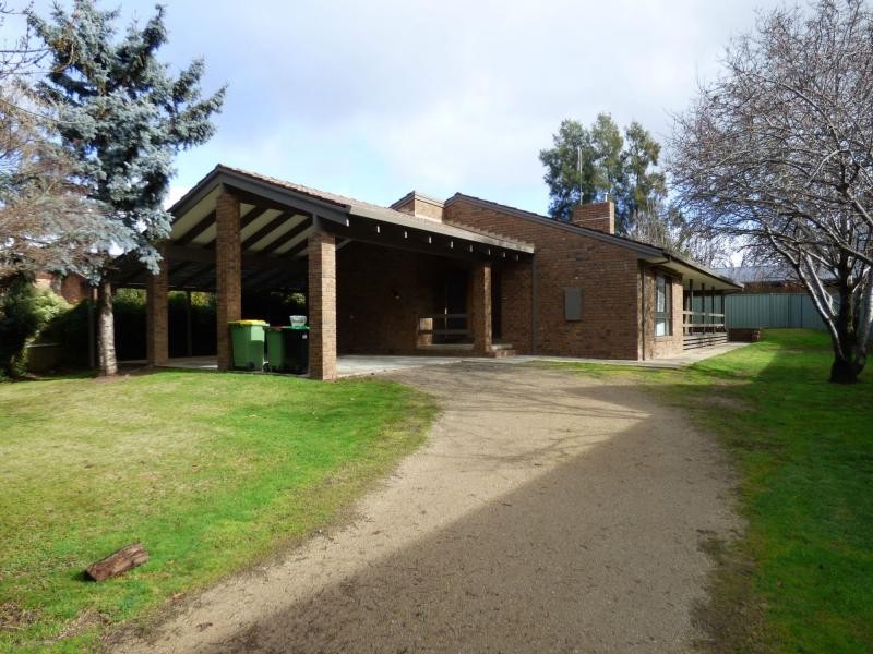 8 Maud Street, Benalla VIC 3672