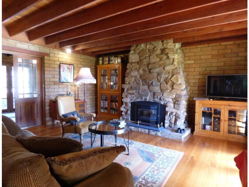 15 Hurrell Road, Warrenbayne, Warrenbayne VIC 3670