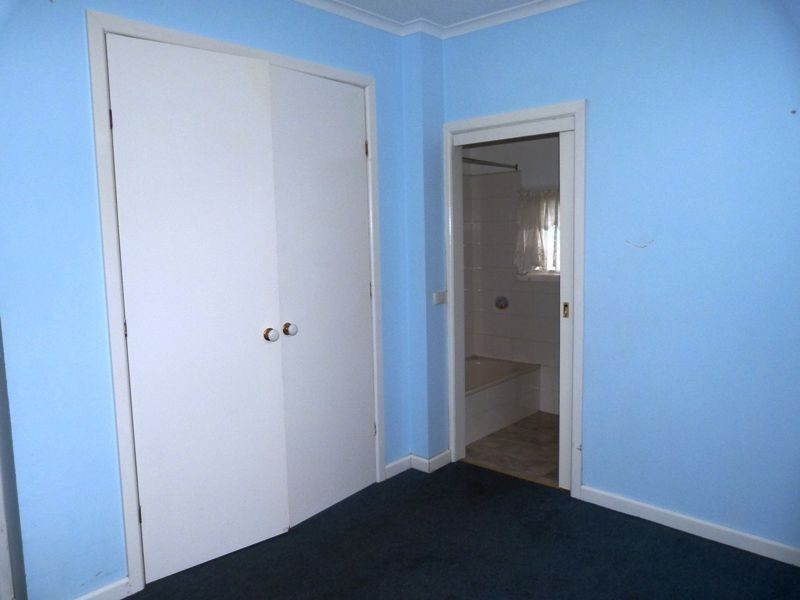 27 Railway Parade, Benalla VIC 3672