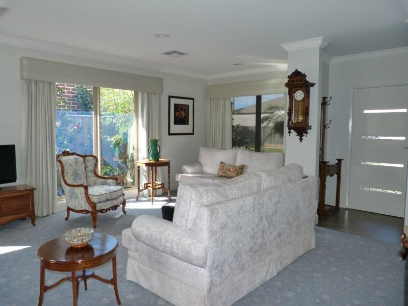 2 Trewin Street, Benalla VIC 3672