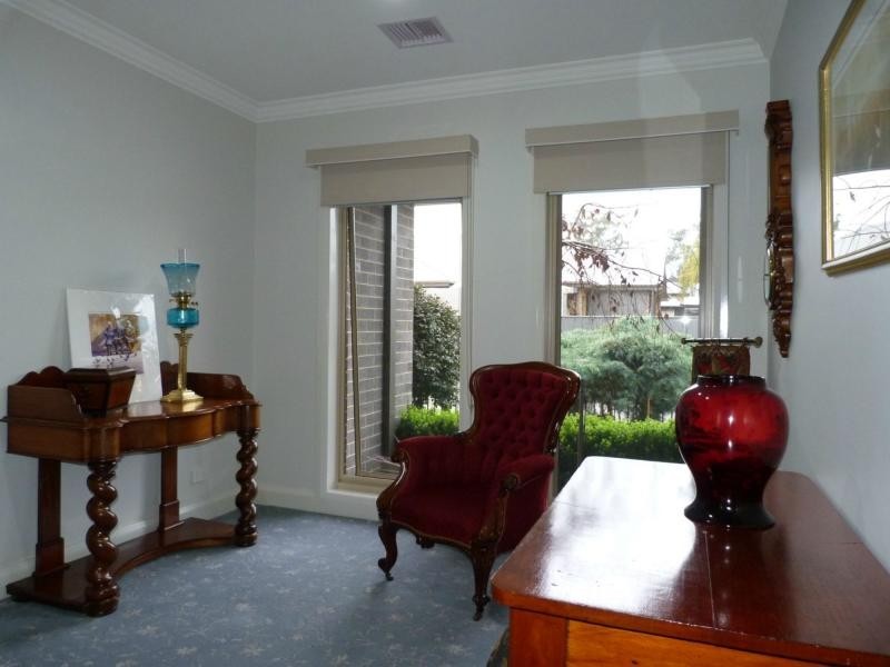 2 Trewin Street, Benalla VIC 3672