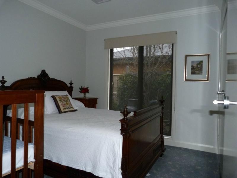 2 Trewin Street, Benalla VIC 3672