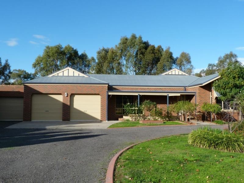 19 Shawbrook Avenue, Benalla VIC 3672