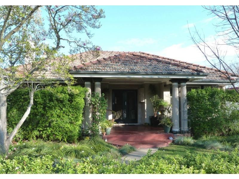 6 Benalla Street, Benalla VIC 3672