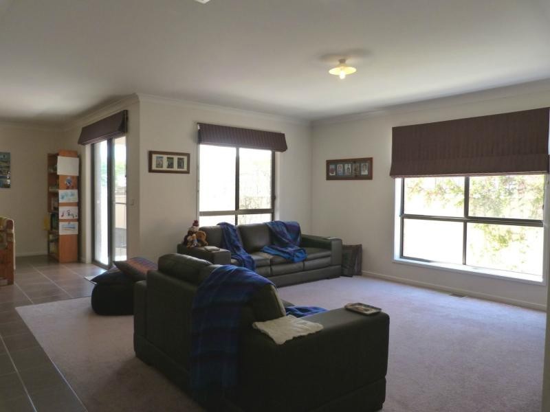 3 Wattletree Grove, Benalla VIC 3672