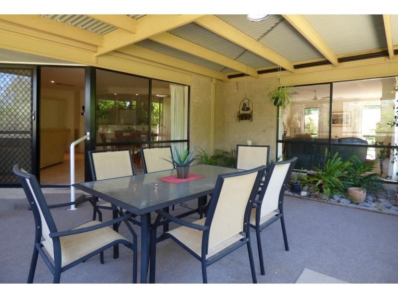 18 Shawbrook, Avenue, Benalla VIC 3672