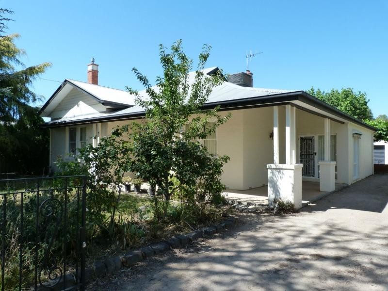 12 Coster Street, Benalla VIC 3672
