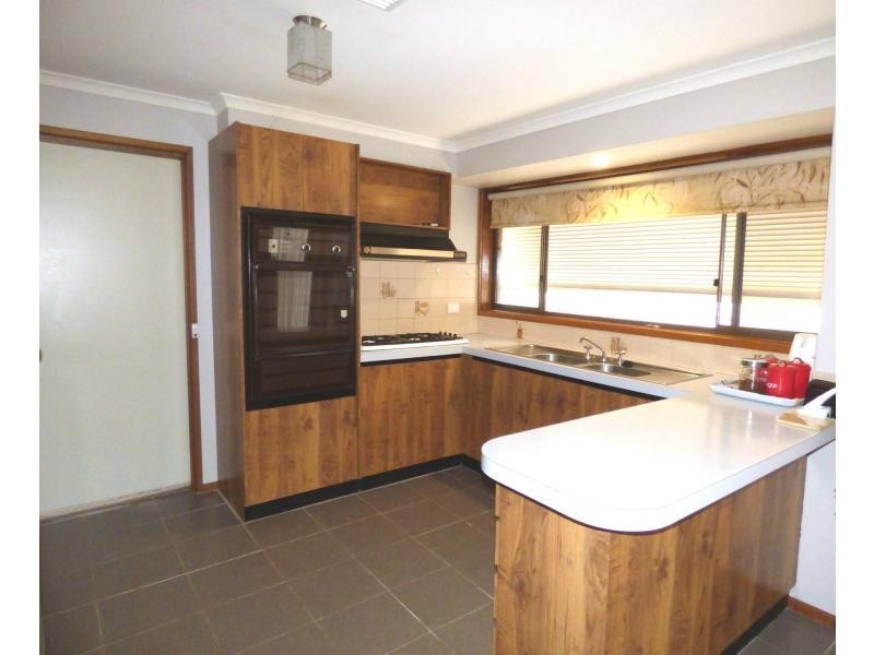 11 Hannah Street, Benalla VIC 3672