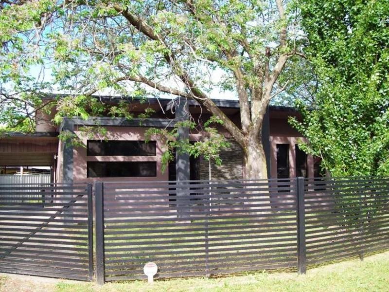 42 Thomas Street, Benalla VIC 3672