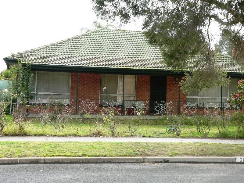 128 Clarke Street, Benalla VIC 3672