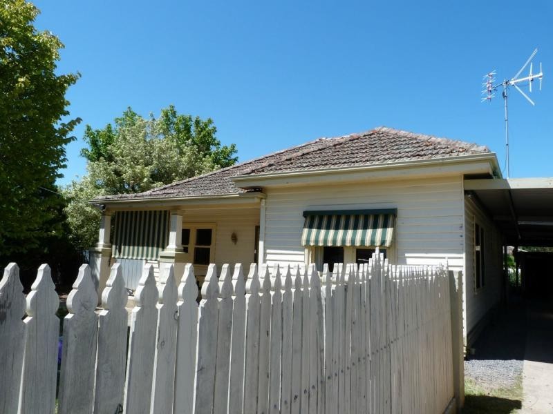 17 Henry Street, Benalla VIC 3672