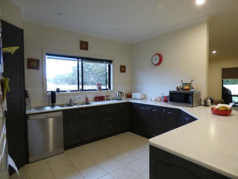 11 Robinson Court, Benalla VIC 3672