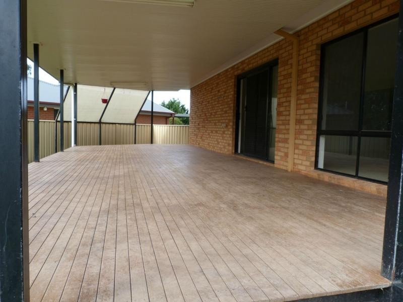 11 Robinson Court, Benalla VIC 3672