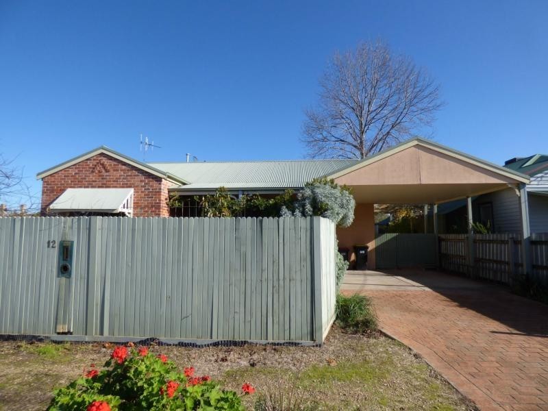 12 Salisbury Street, Benalla VIC 3672